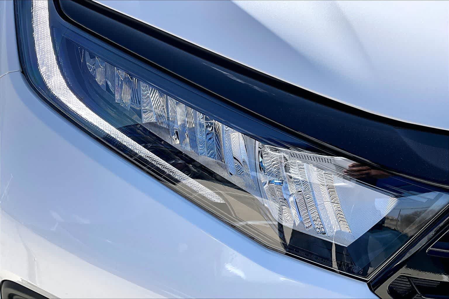 New 2026 Platinum White Pearl Honda Touring image 13