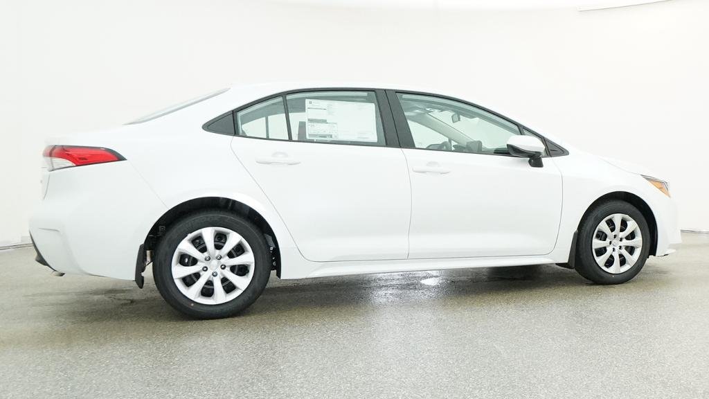 New 2027 Wind Chill Pearl Toyota LE image 15