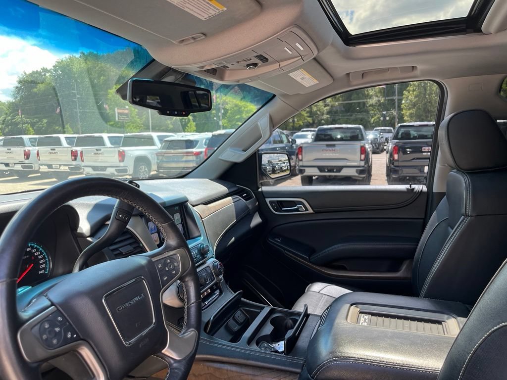 Used 2018 Onyx Black GMC Denali image 22