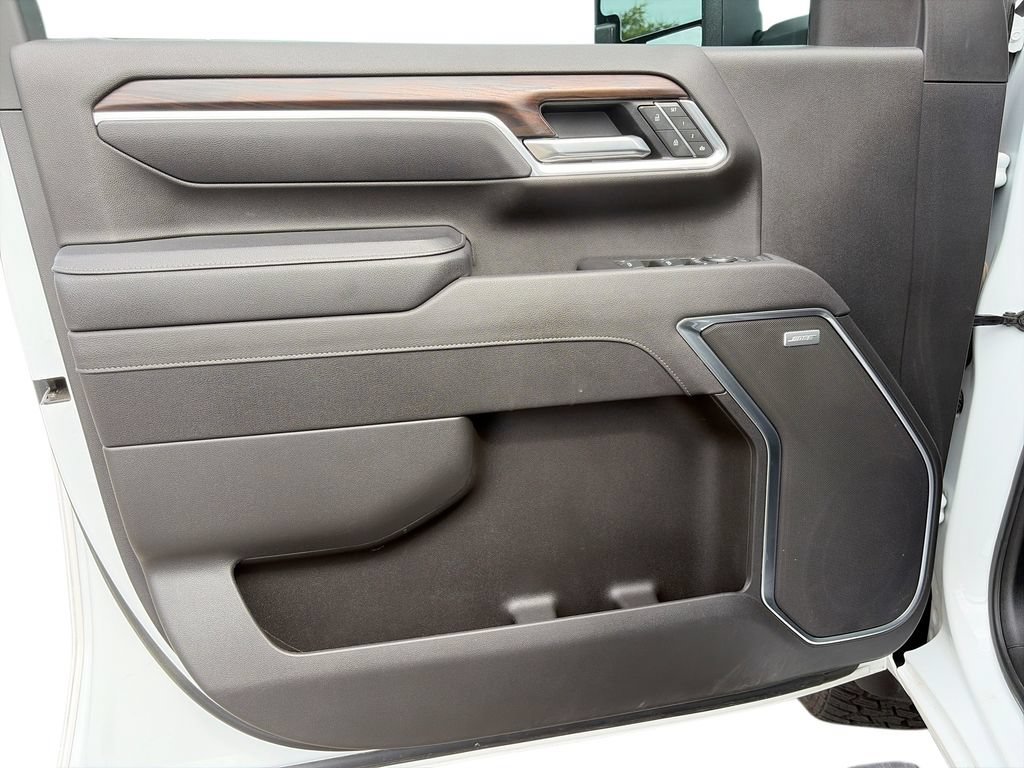 2025 GMC Sierra 2500HD SLT - Photo 23