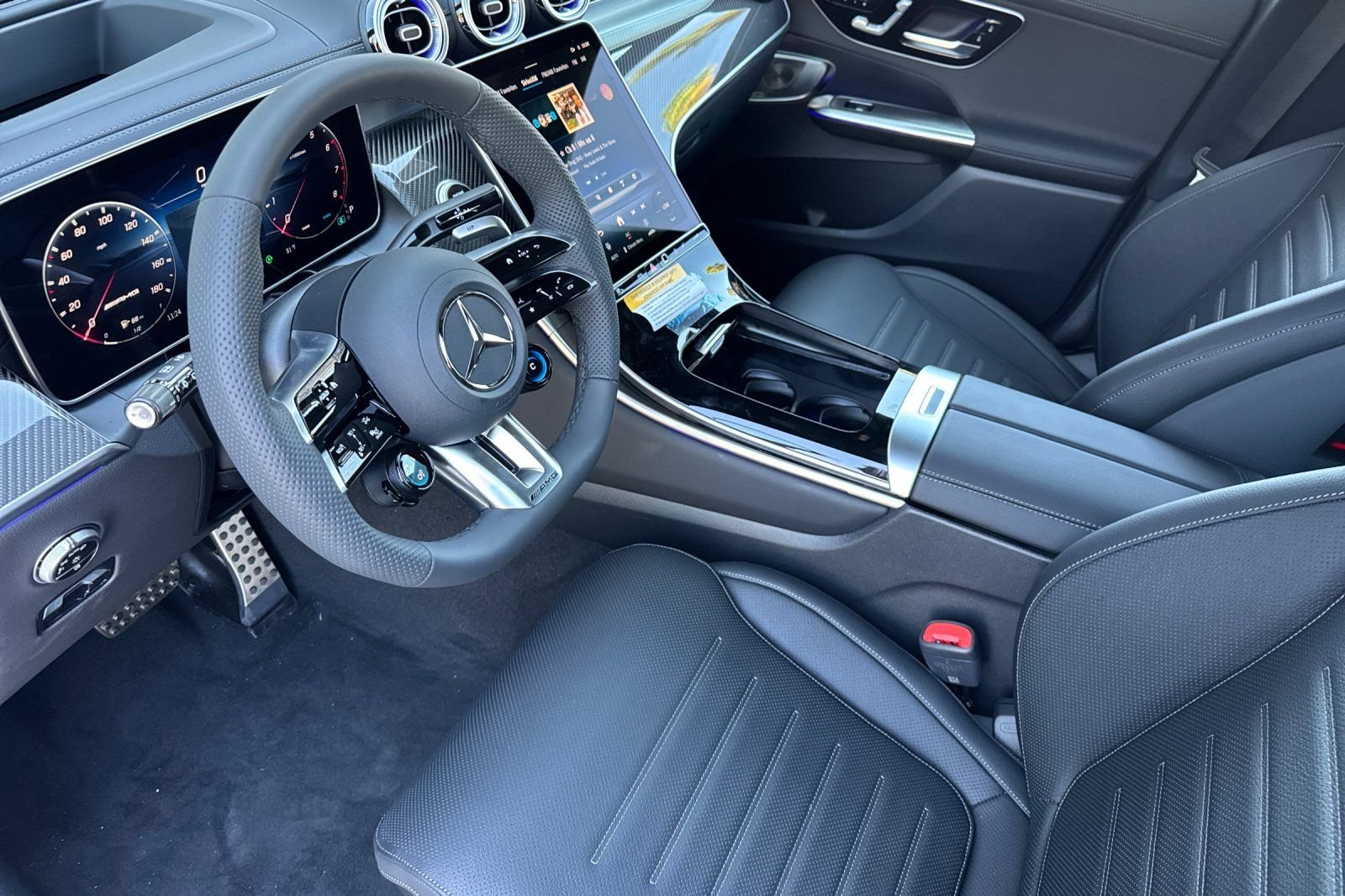 New 2027 Polar White Mercedes-Benz GLC 350e image 15