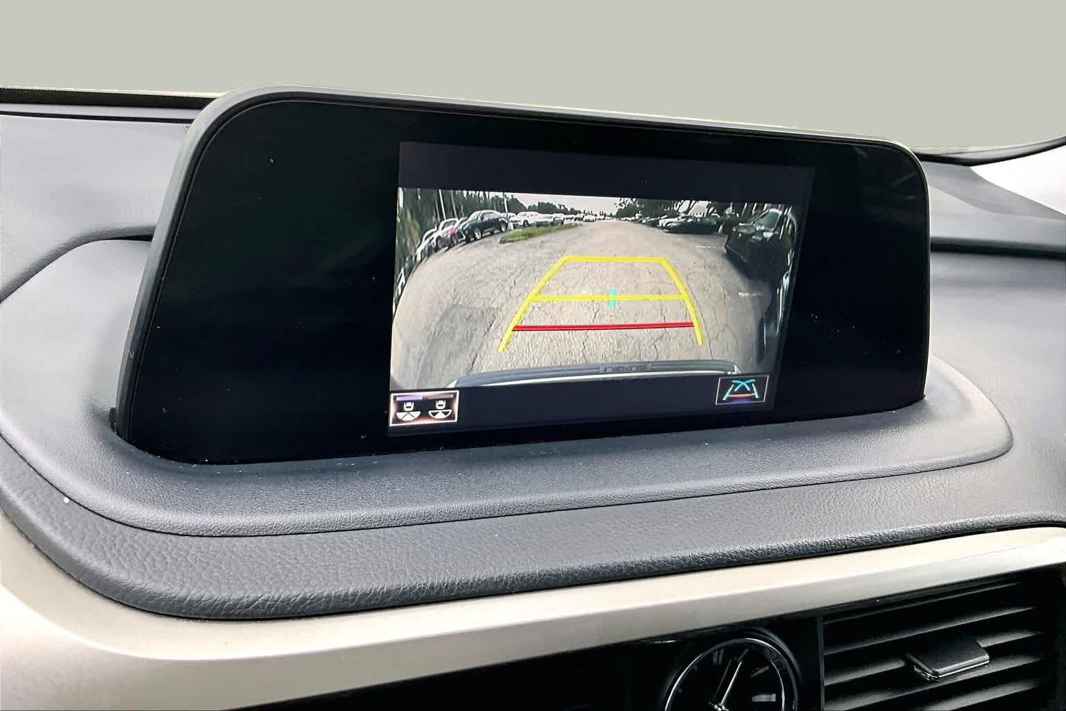 Used 2020 Atomic Silver Lexus  image 25