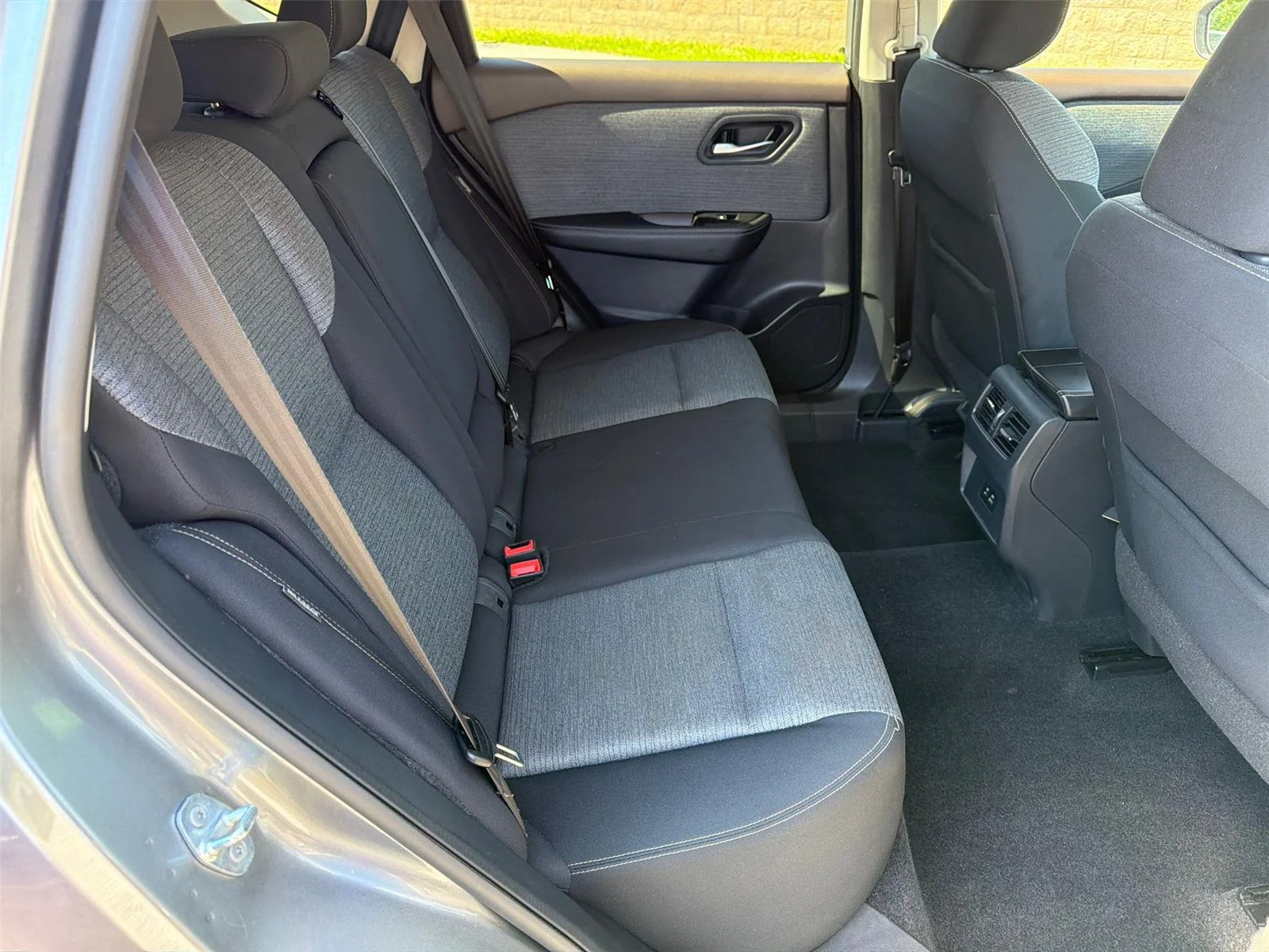 Used 2021 Gun Metallic Nissan SV image 6