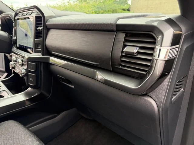 Used 2022 Black Ford XLT image 25