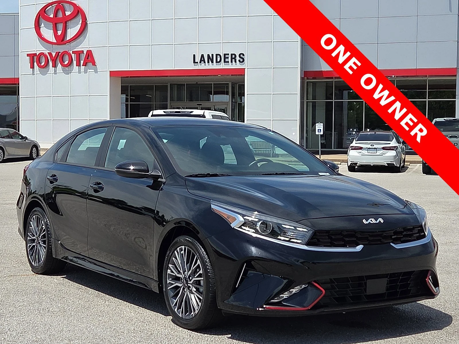 2024 Kia Forte GT-Line AT's photo
