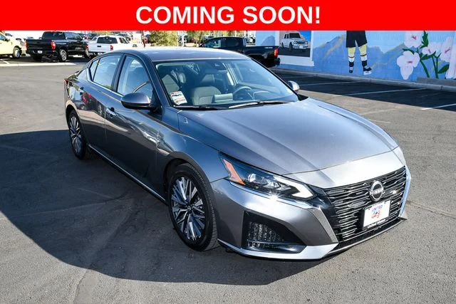 Used 2024 Gray Nissan 2.5 SV image 7
