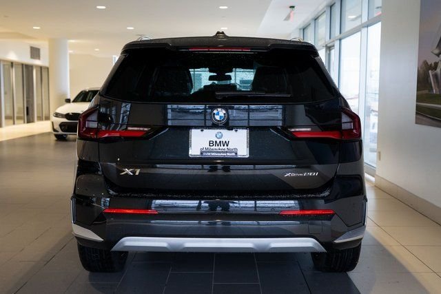 Certified Used 2026 Black Sapphire Metallic BMW xDrive28i image 8