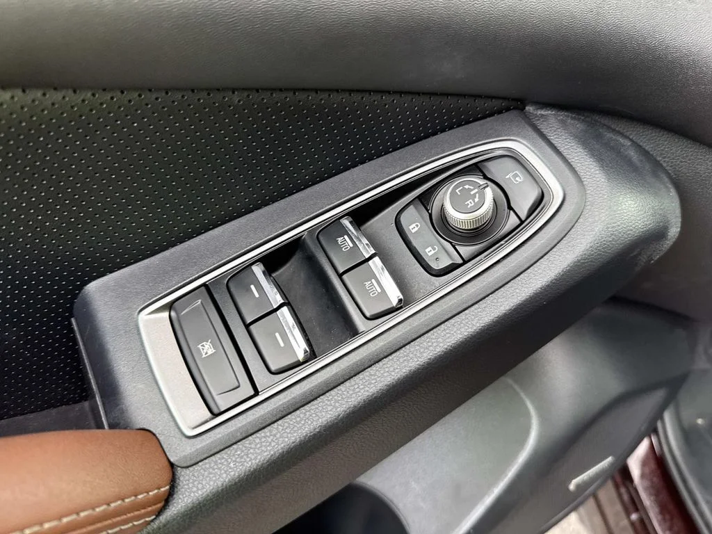 Used 2023  Subaru Touring image 23