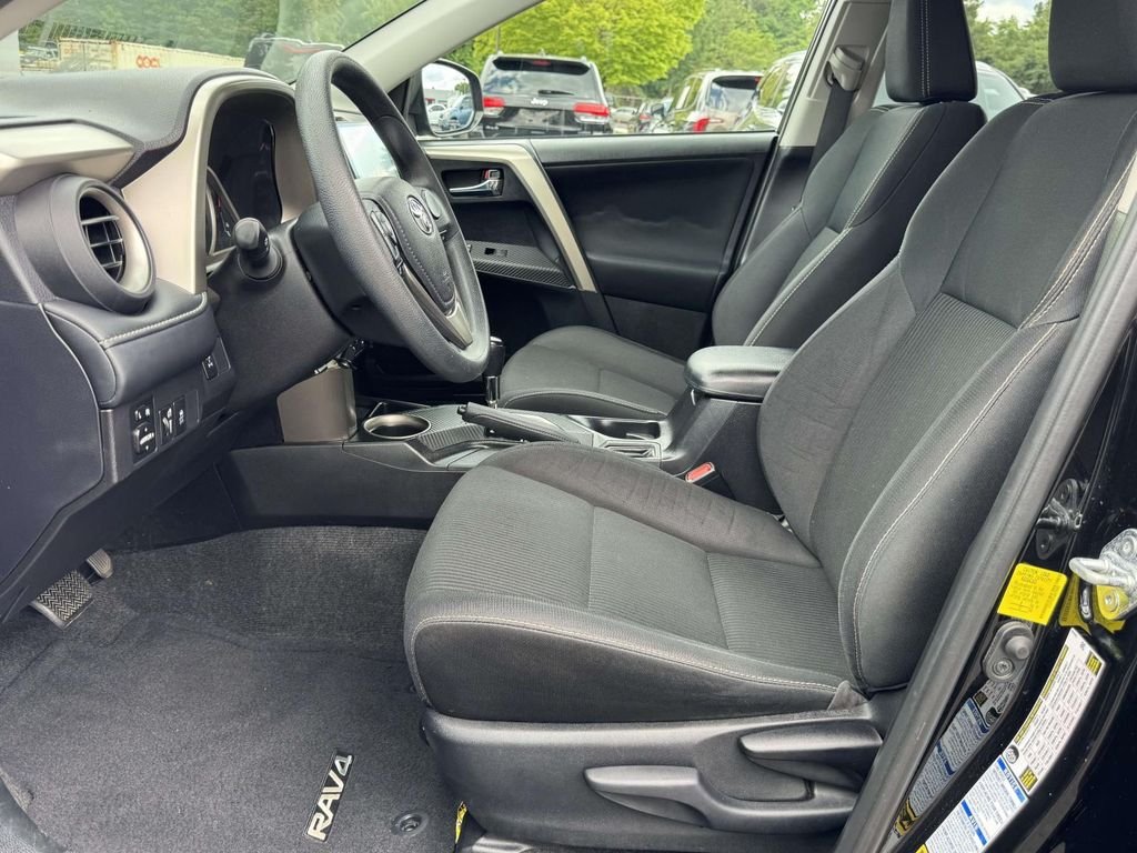 Used 2014 Black Toyota XLE image 20