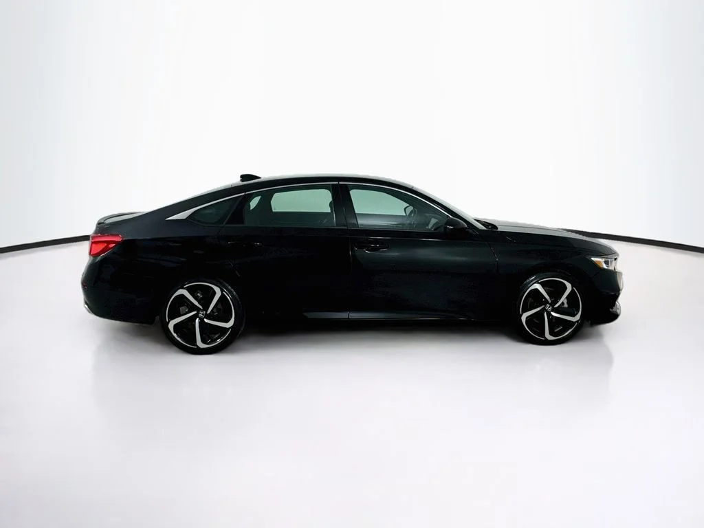 Certified Used 2022 Crystal Black Pearl Honda Sport image 9