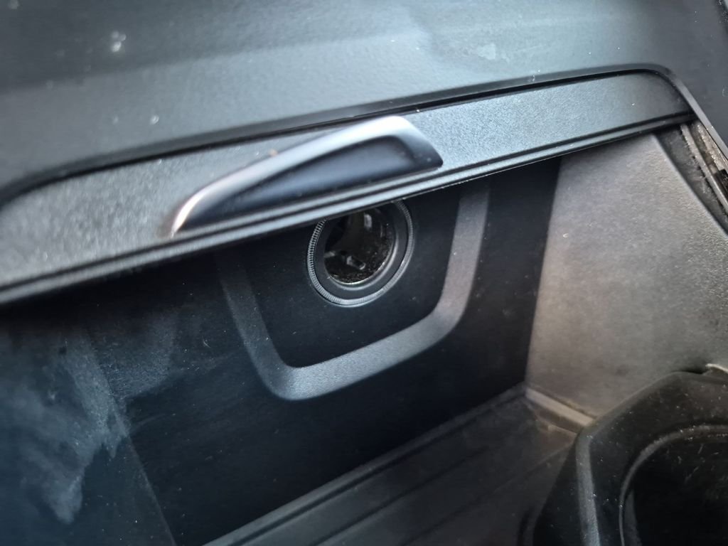 Used 2018 Gray BMW sDrive28i image 24