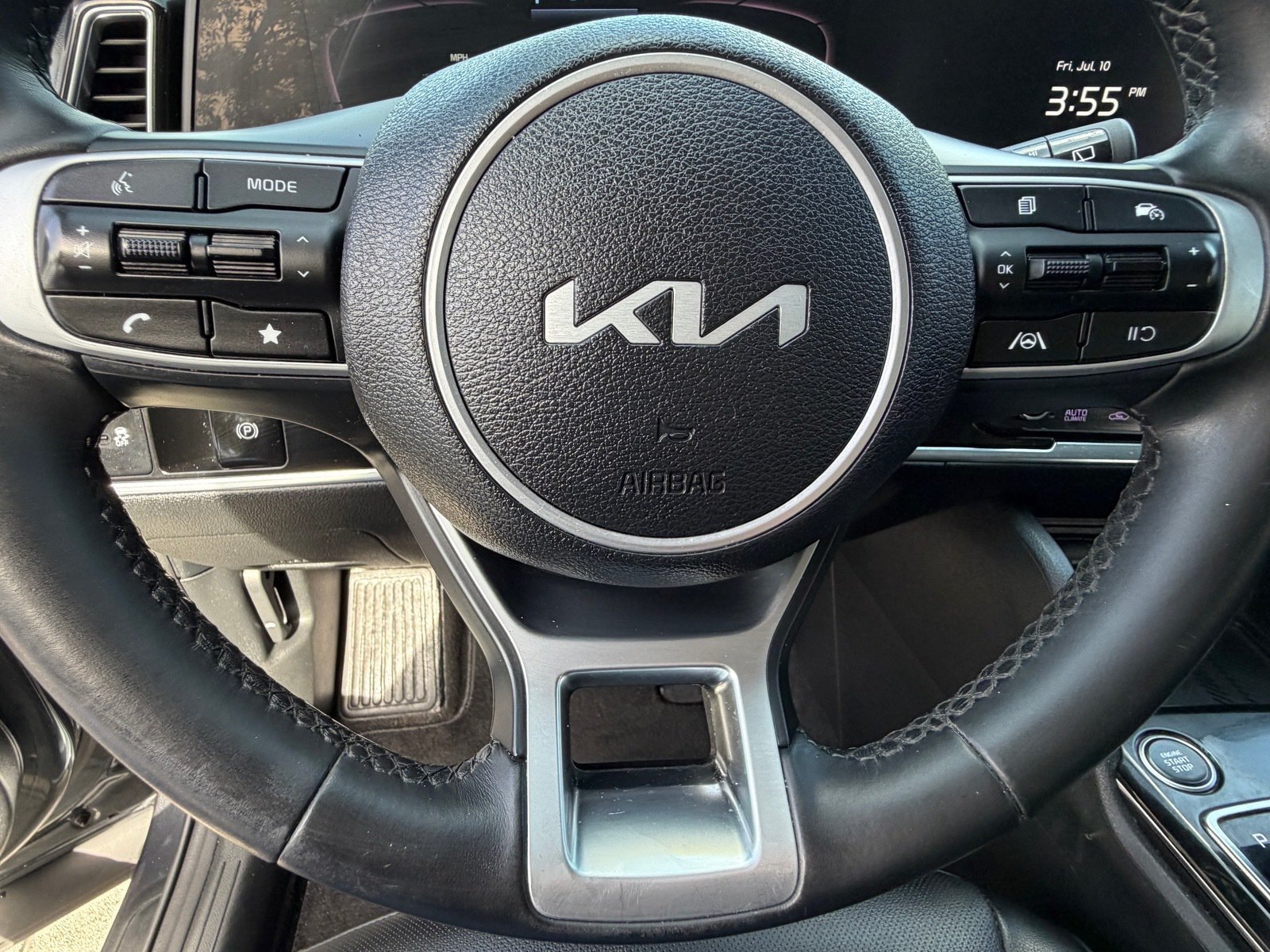 Used 2023 Gravity Gray Kia EX image 34