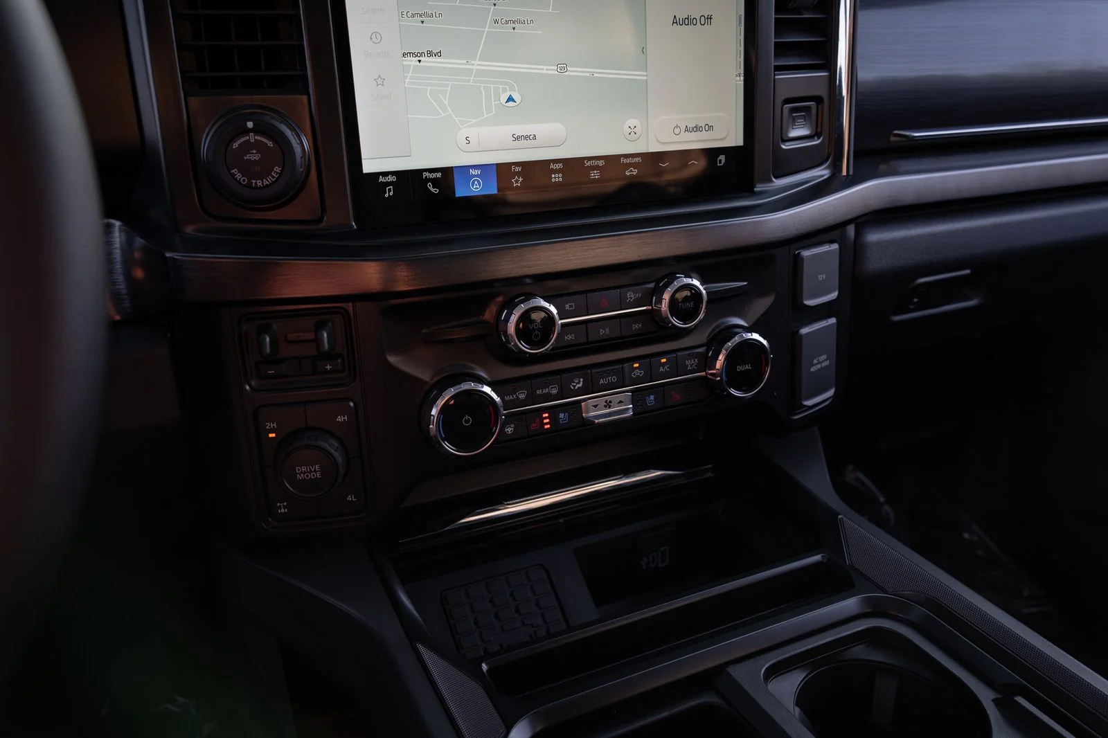 New 2026 Carbonized Gray Metallic Ford F-350® Lariat® image 46