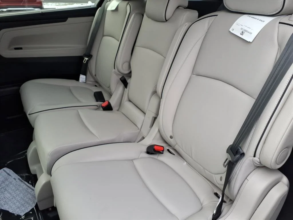 2026 Honda Odyssey Touring - Photo 7