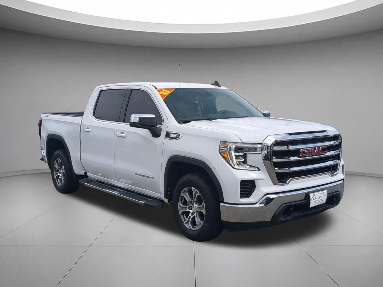 Used 2021 Summit White GMC SLE image 7