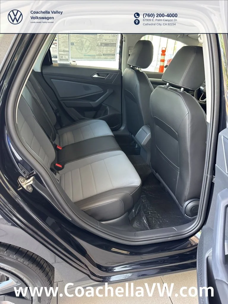 New 2026 Black Volkswagen 1.5T SE image 6