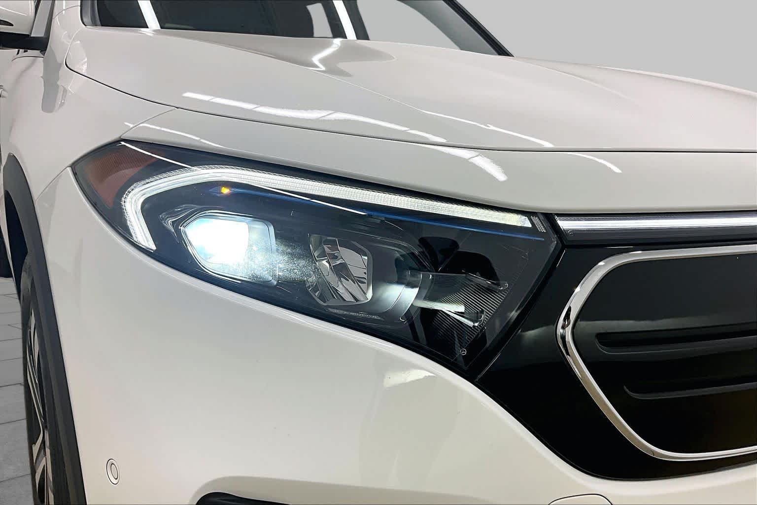 Used 2023 Polar White Mercedes-Benz EQB 350 image 26