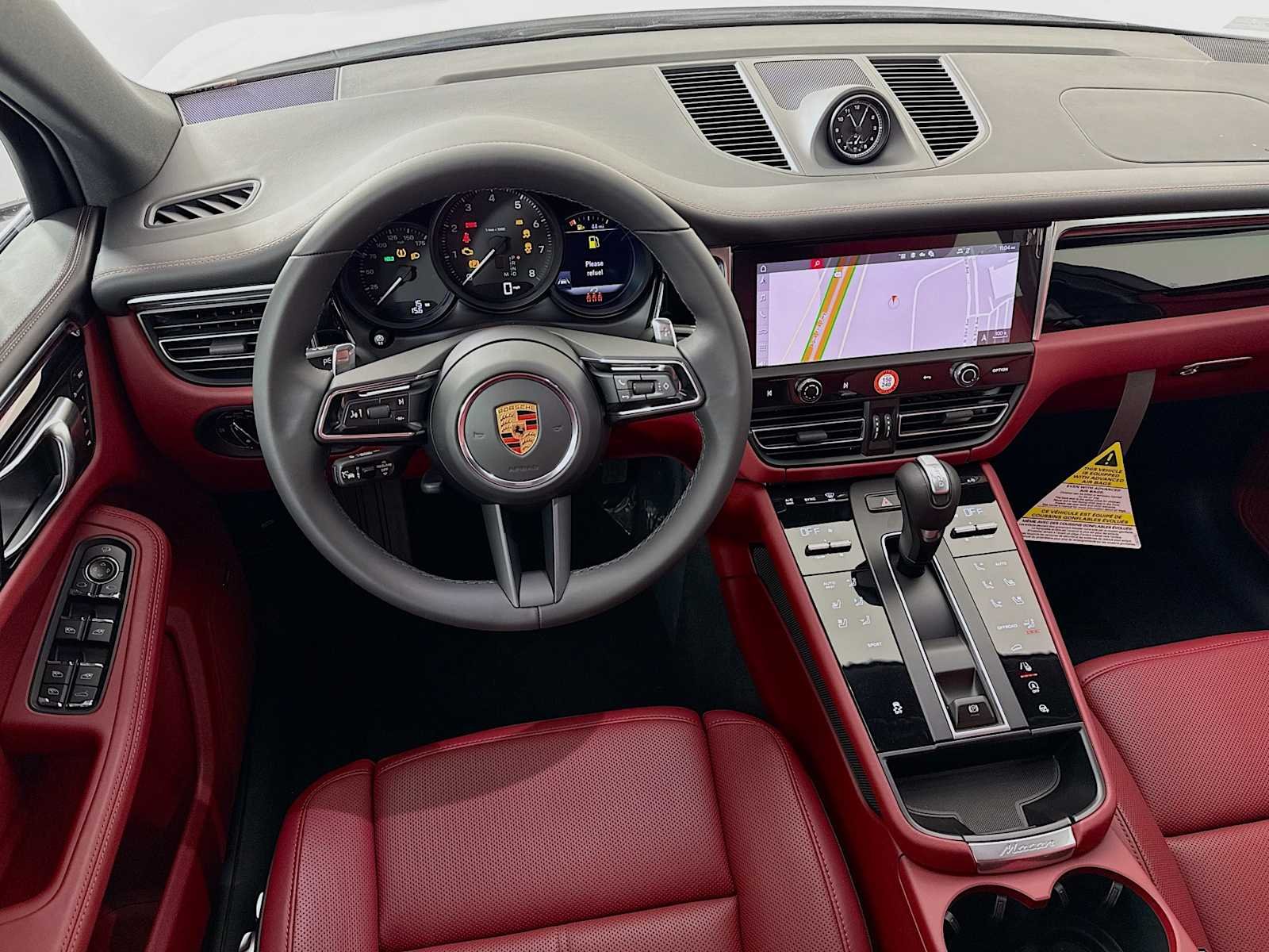2026 Porsche Macan T - Photo 25
