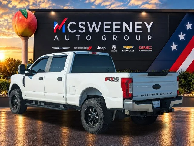 Used 2017 White Ford Lariat image 3