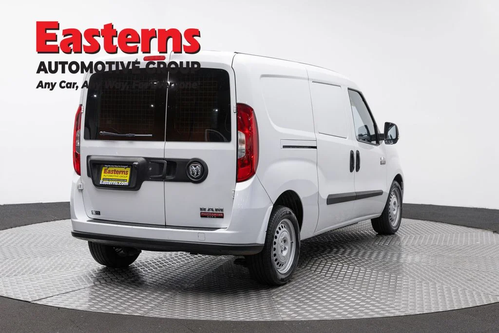Used 2022 White Ram Base image 5