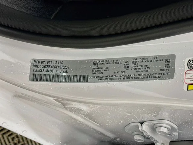 New 2027 Off-white Ram Tungsten image 31