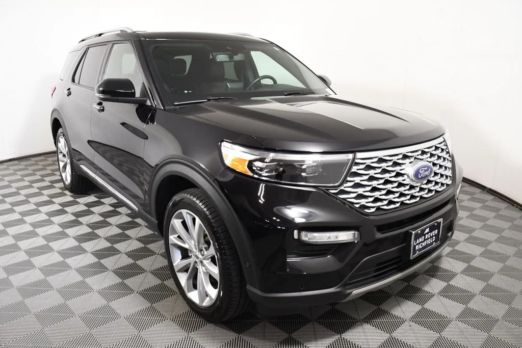 Used 2021 Agate Black Metallic Ford Platinum image 9