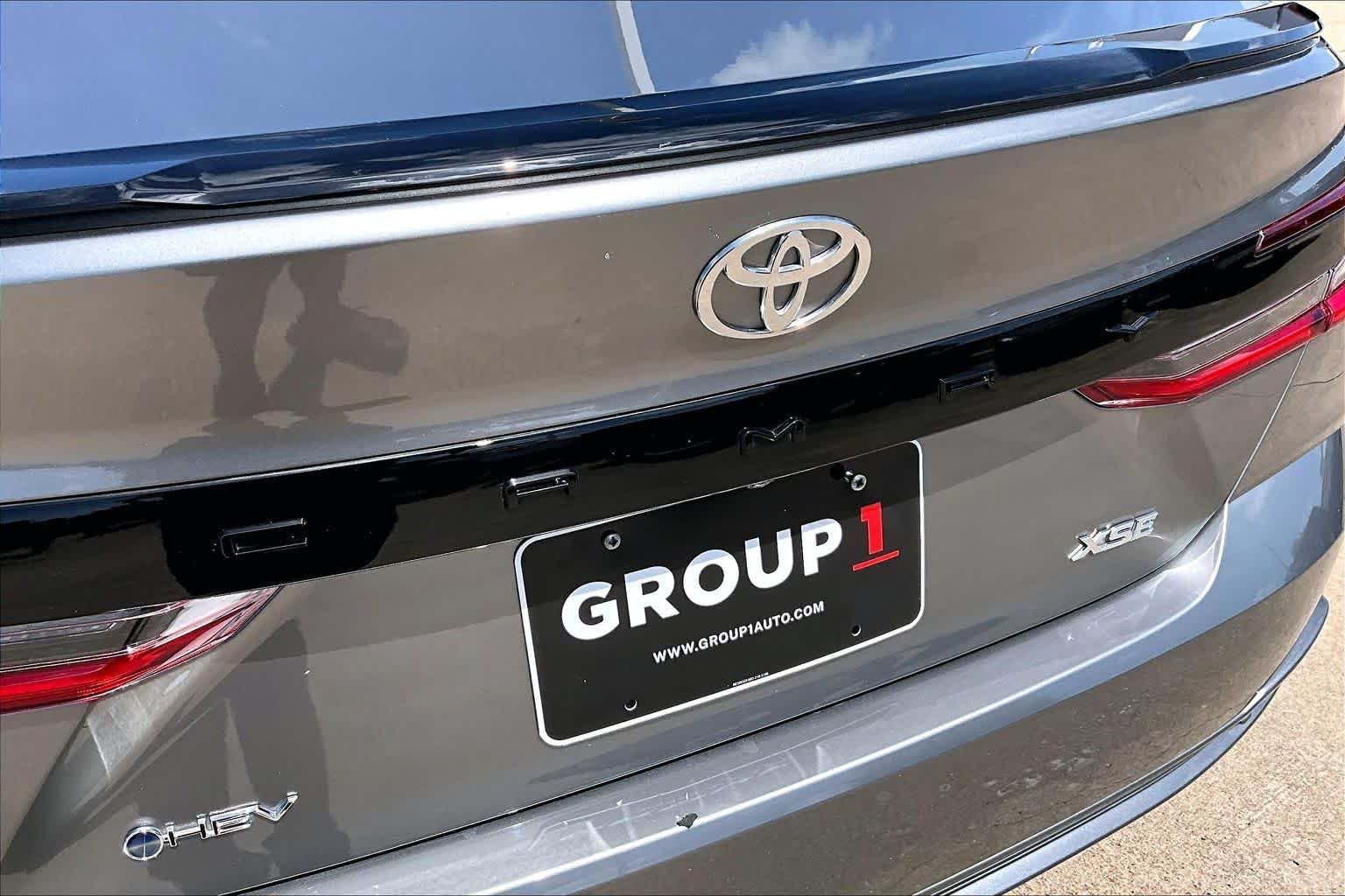 Used 2025 Heavy Metal Toyota XSE image 30