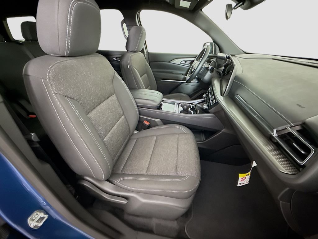 Used 2024 Lakeshore Blue Metallic Chevrolet LT image 28