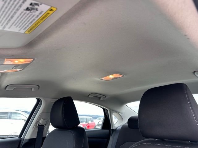 Used 2020 Clear White Kia LXS image 19