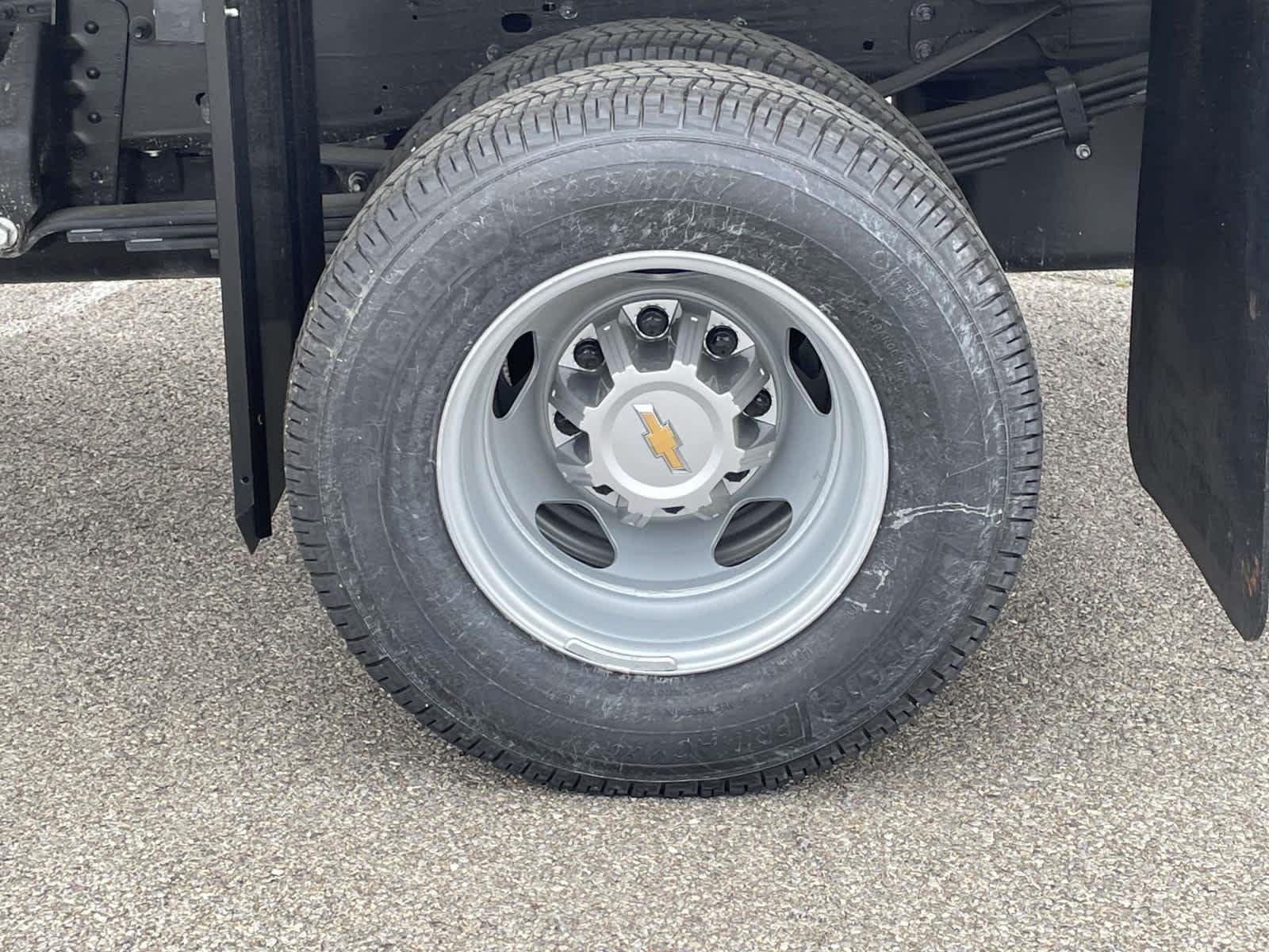 New 2026 Summit White Chevrolet Work Truck image 11