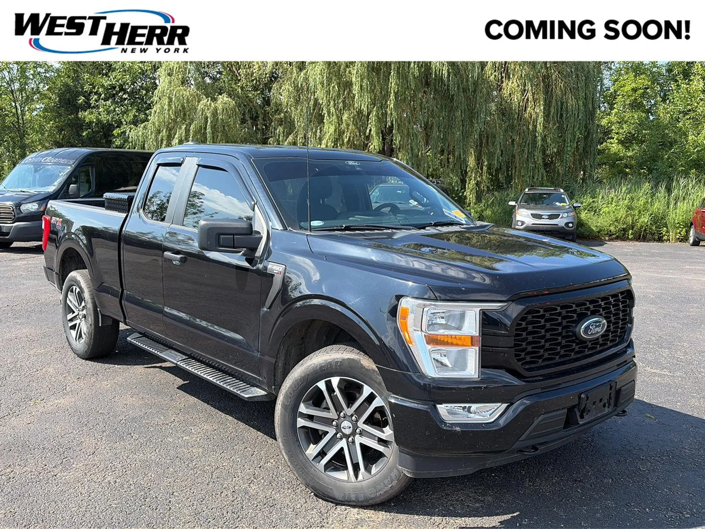 Used 2022 Agate Black Ford  image 1