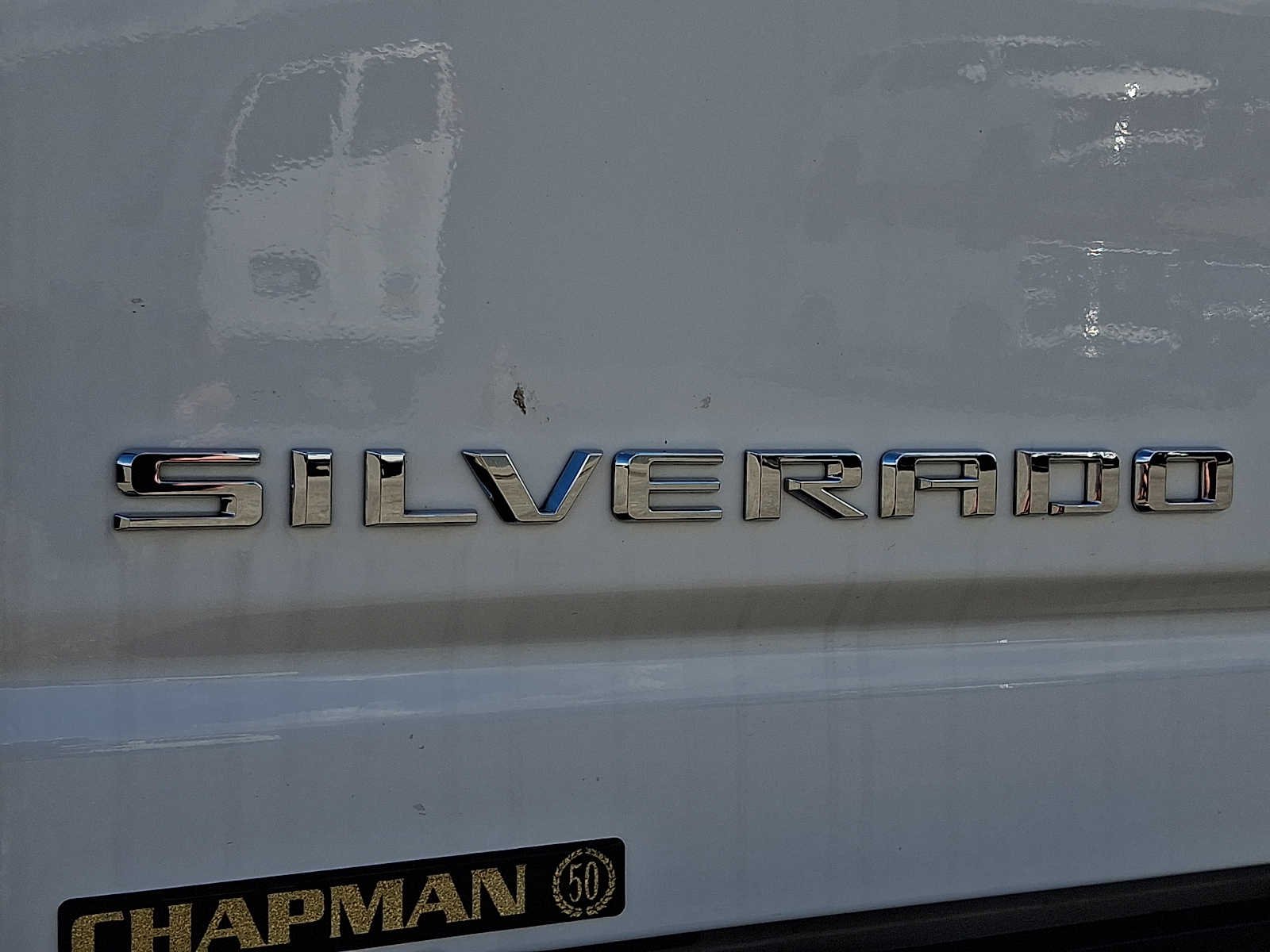 Used 2024 Summit White Chevrolet High Country image 30