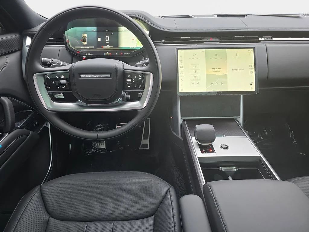 2025 Land Rover Range Rover SE - Photo 17