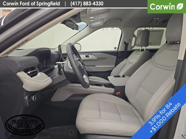 New 2026 Space White Metallic Ford Active image 23