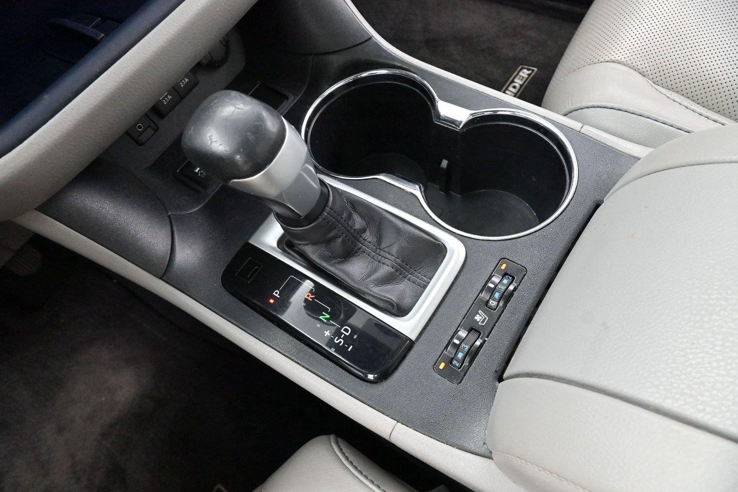 Used 2017 Predawn Gray Mica Toyota Limited image 26