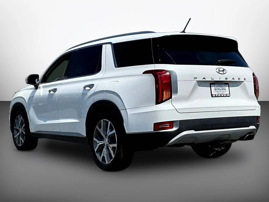 Certified Used 2022 White Hyundai SEL image 4