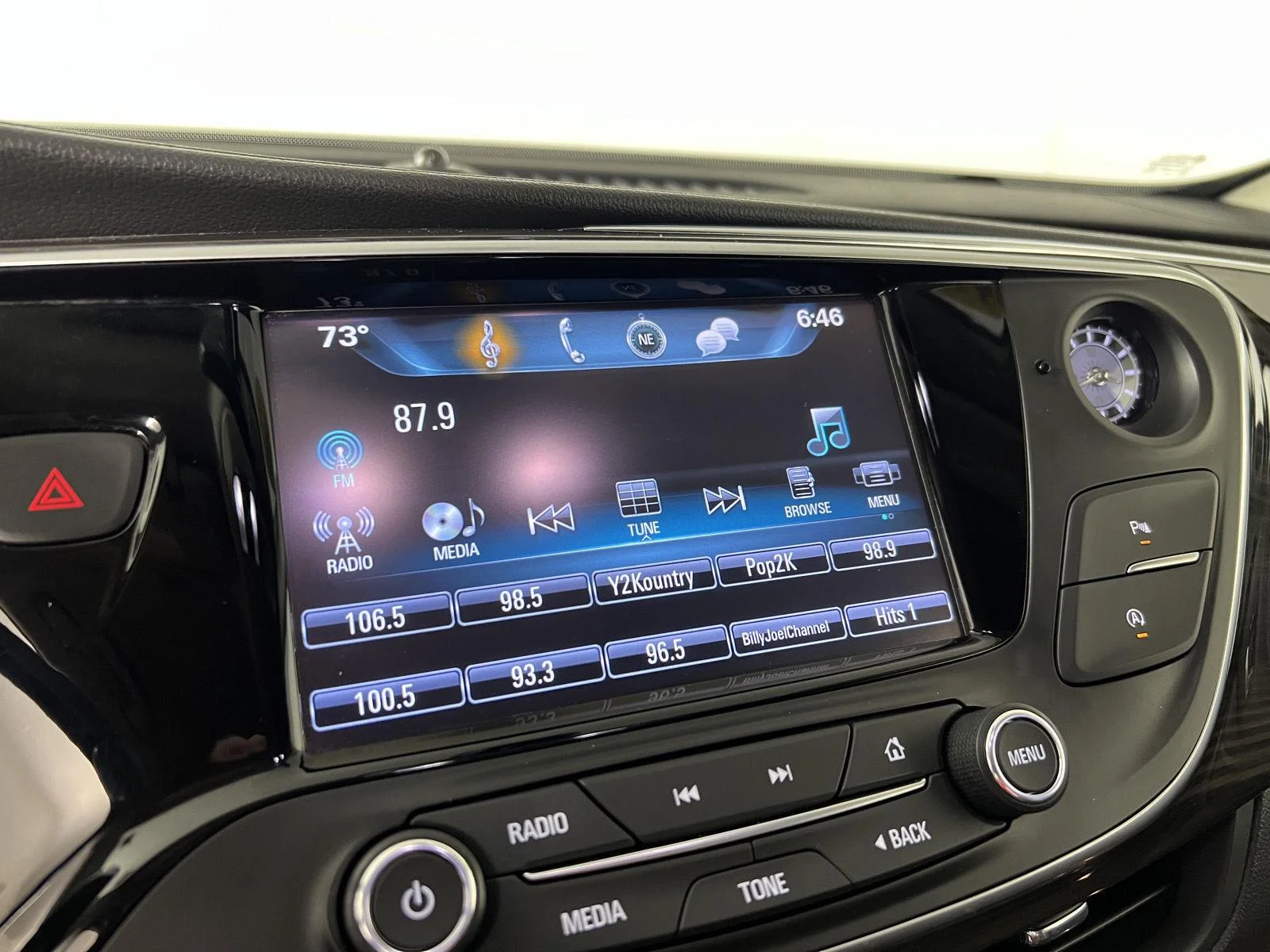 Used 2020 Ebony Twilight Metallic Buick Essence image 21