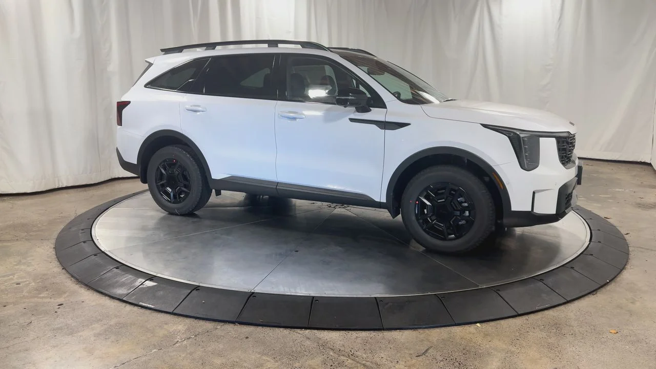 New 2026 White Pearl Kia X-Pro SX Prestige image 2