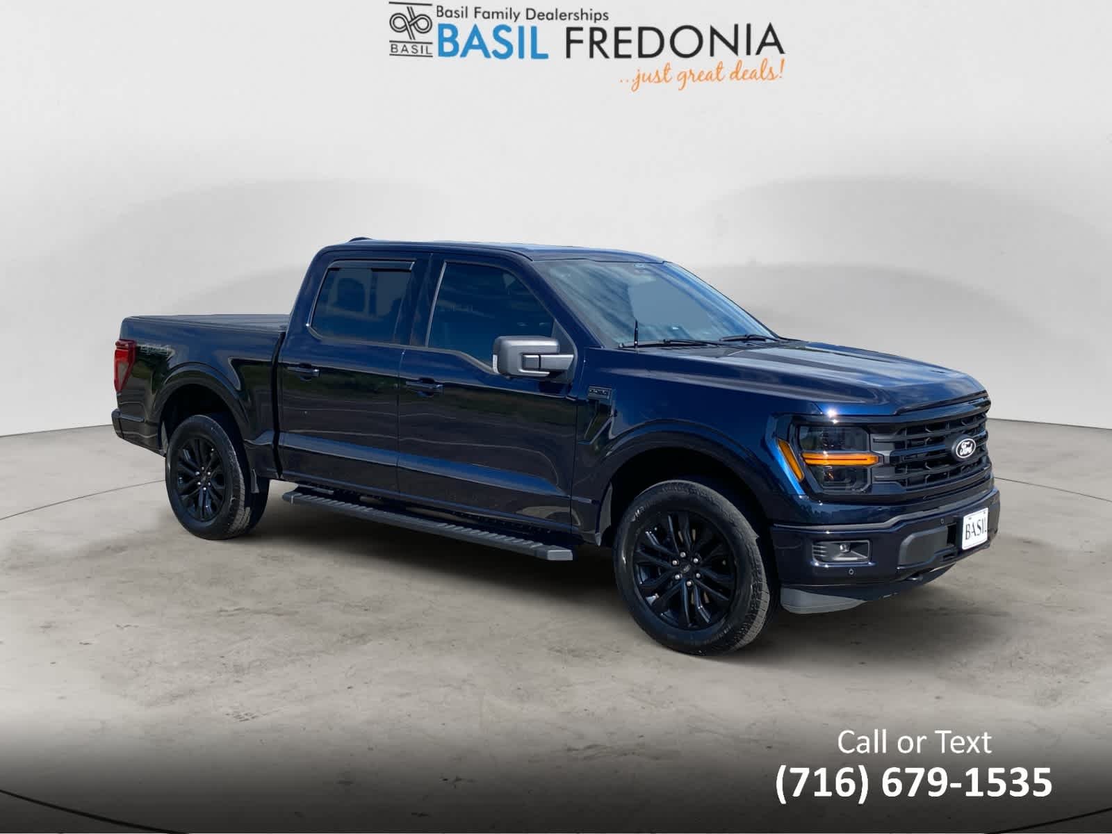 Used 2024 Antimatter Blue Ford XLT image 11