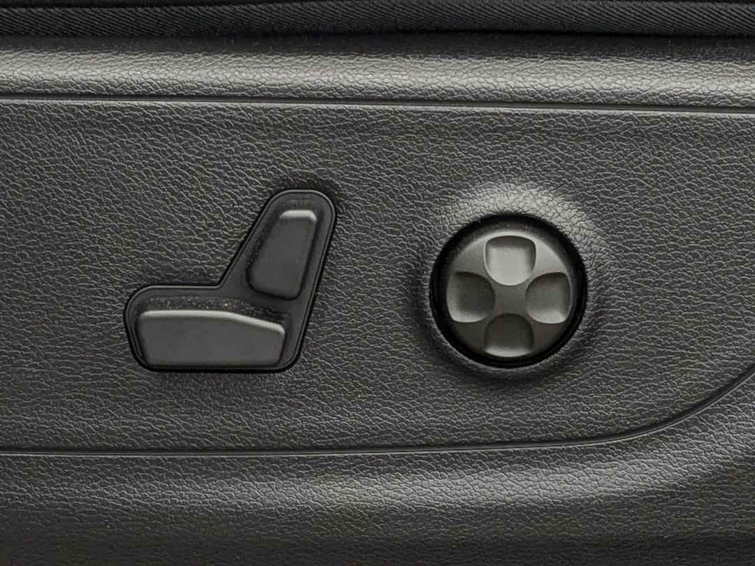 New 2026 Black RAM RHO - - Hurricane HO Twin Turbo - 19 Spkr H/K Audio - Ventilated Seats - RHO Lvl 1 Grp & More! image 14