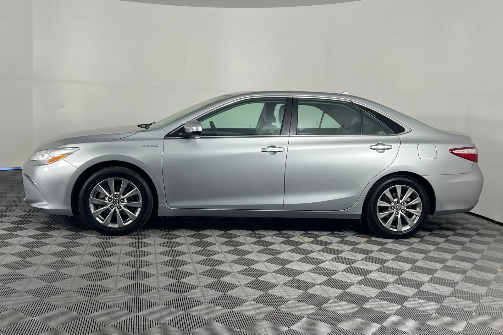 Used 2017 Celestial Silver Toyota Hybrid XLE image 6