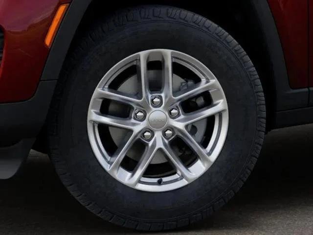 2025 Jeep Grand Cherokee Laredo - Photo 28