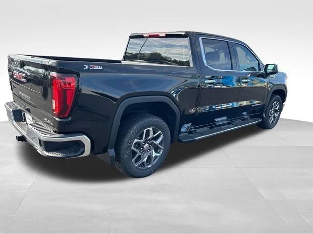 2026 GMC Sierra 1500 SLT - Photo 6