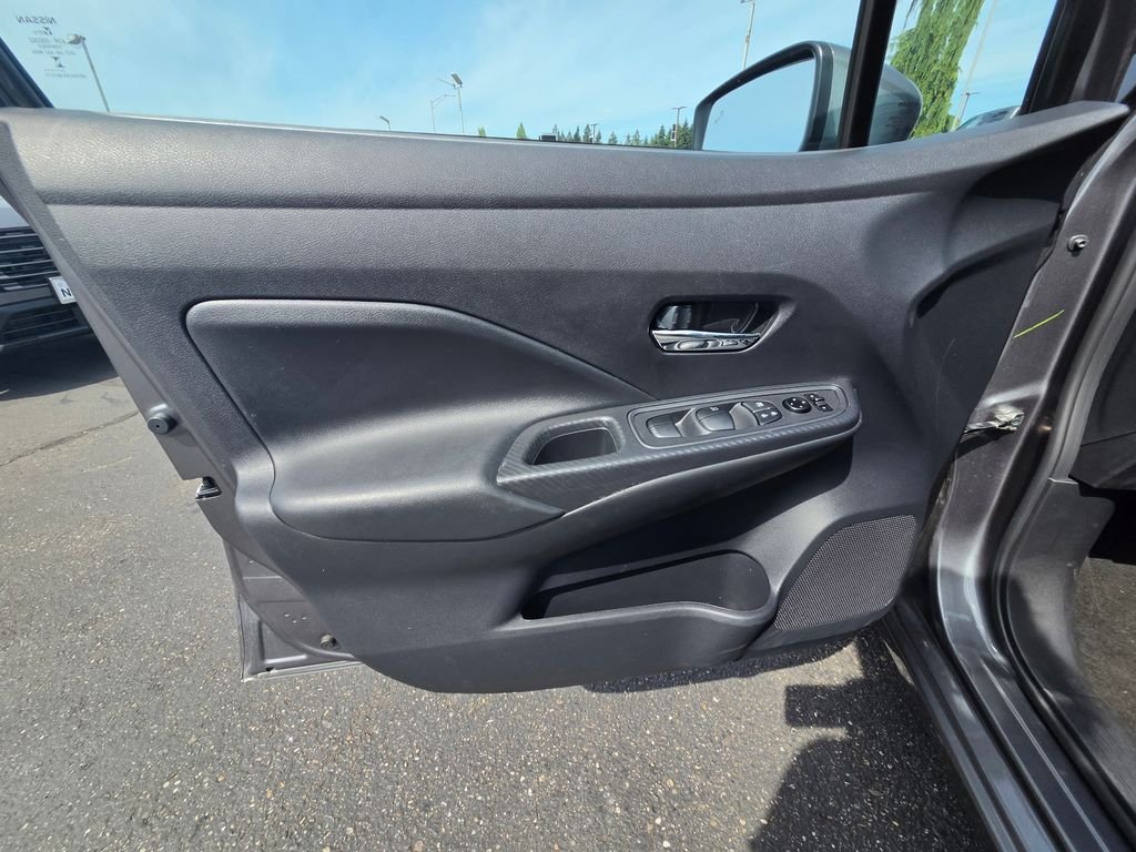 2025 Nissan Versa Sedan SV - Photo 11