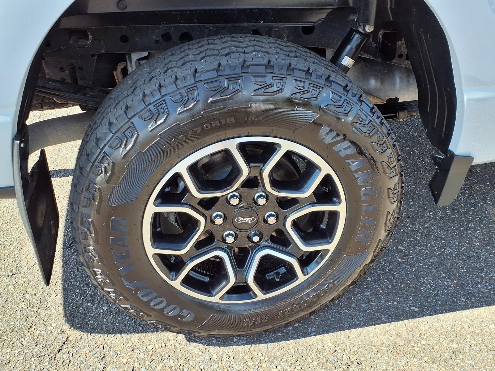 Used 2023 Avalanche Ford XLT image 11