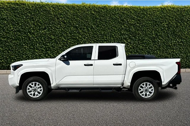 Used 2024 White Toyota SR image 7