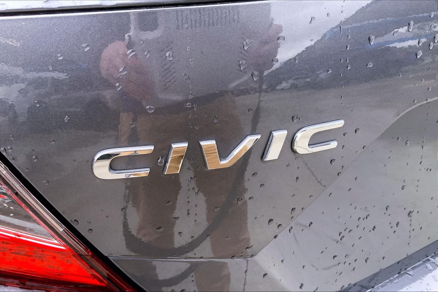 Used 2020 Modern Steel Metallic Honda LX image 10