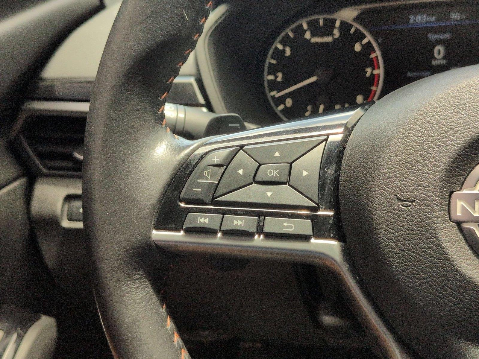 Used 2023 Super Black Nissan 2.5 SR image 20
