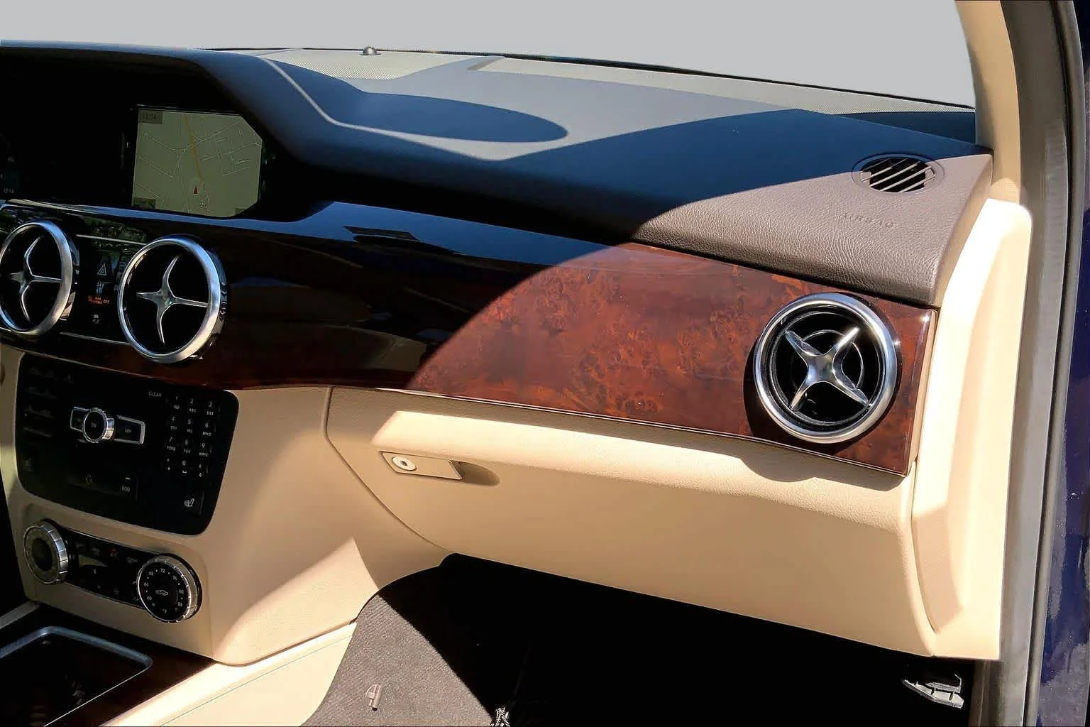 Used 2015 Lunar Blue Metallic Mercedes-Benz GLK 350 image 19