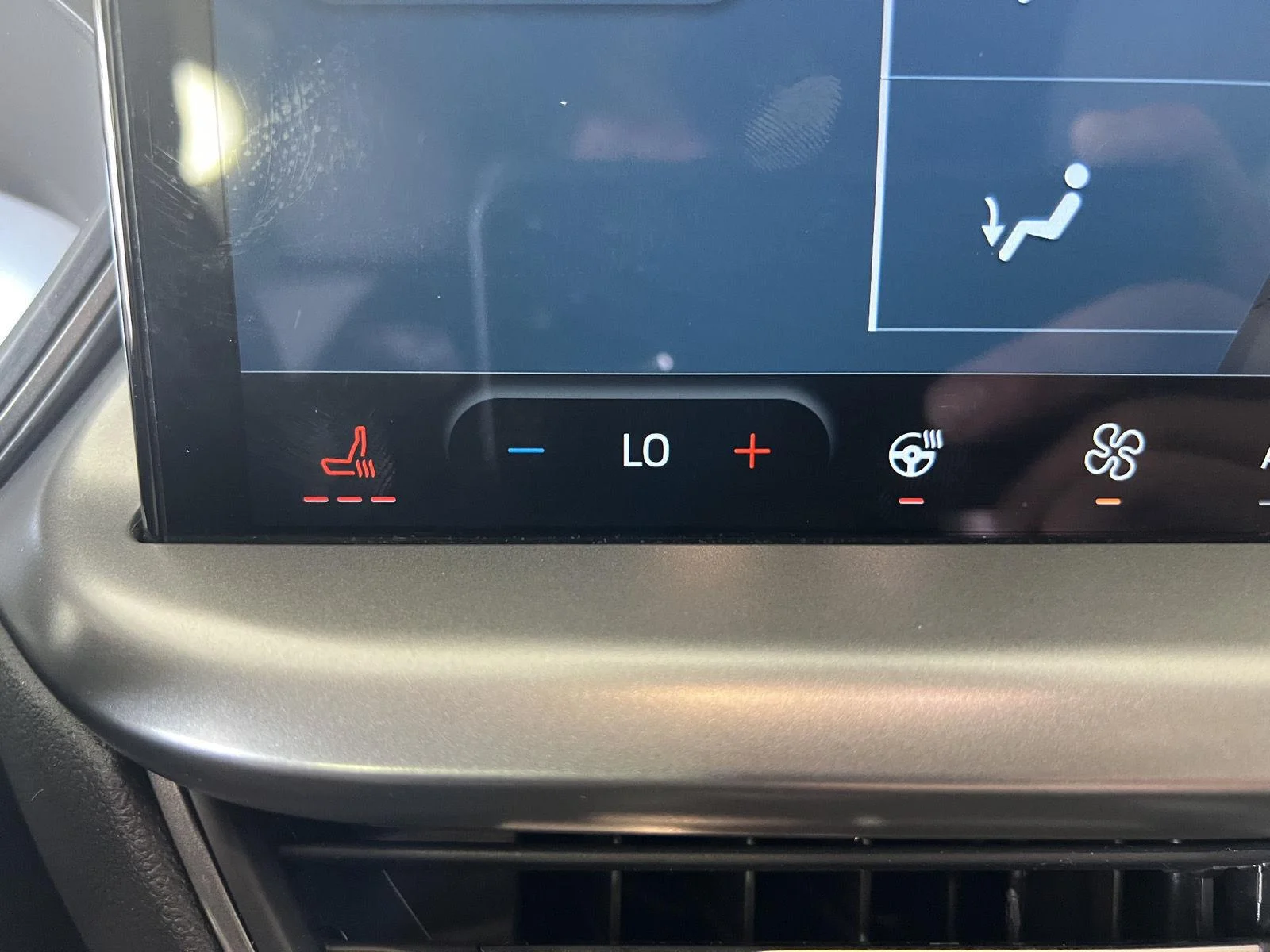 Used 2023 Gy Ford Active image 17